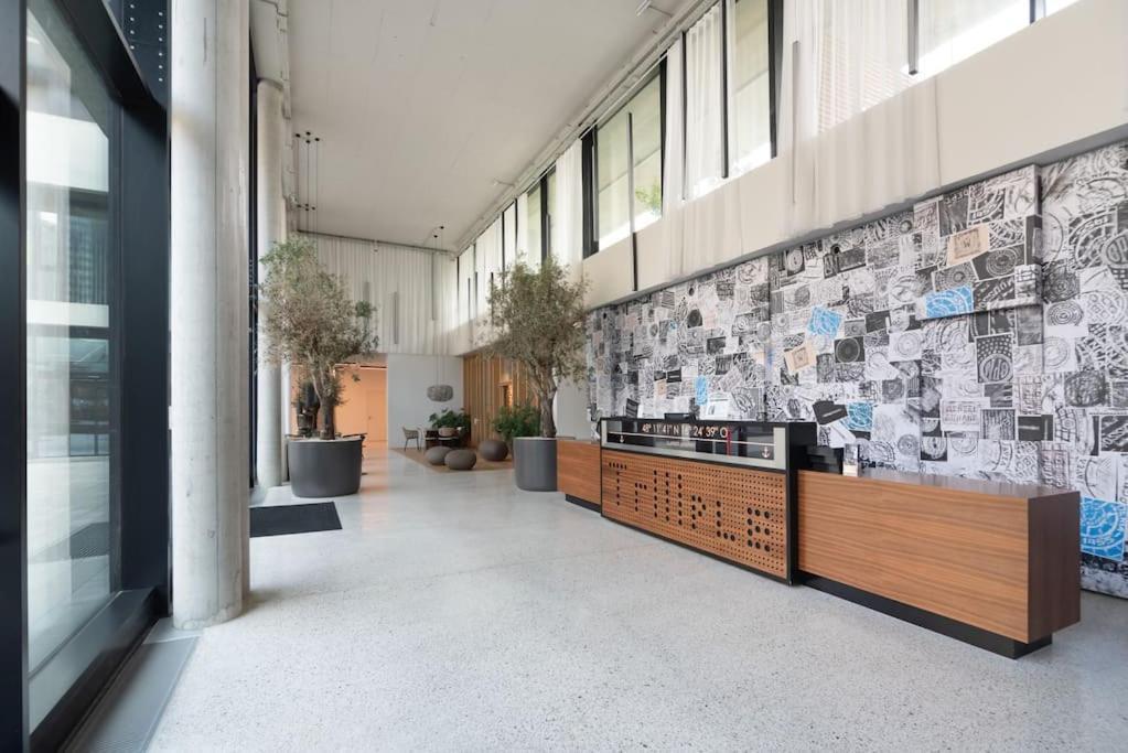 Apartamento Hoch Hinaus, Neu Und Stilvoll Mit Pool Am Dach Viena Exterior foto
